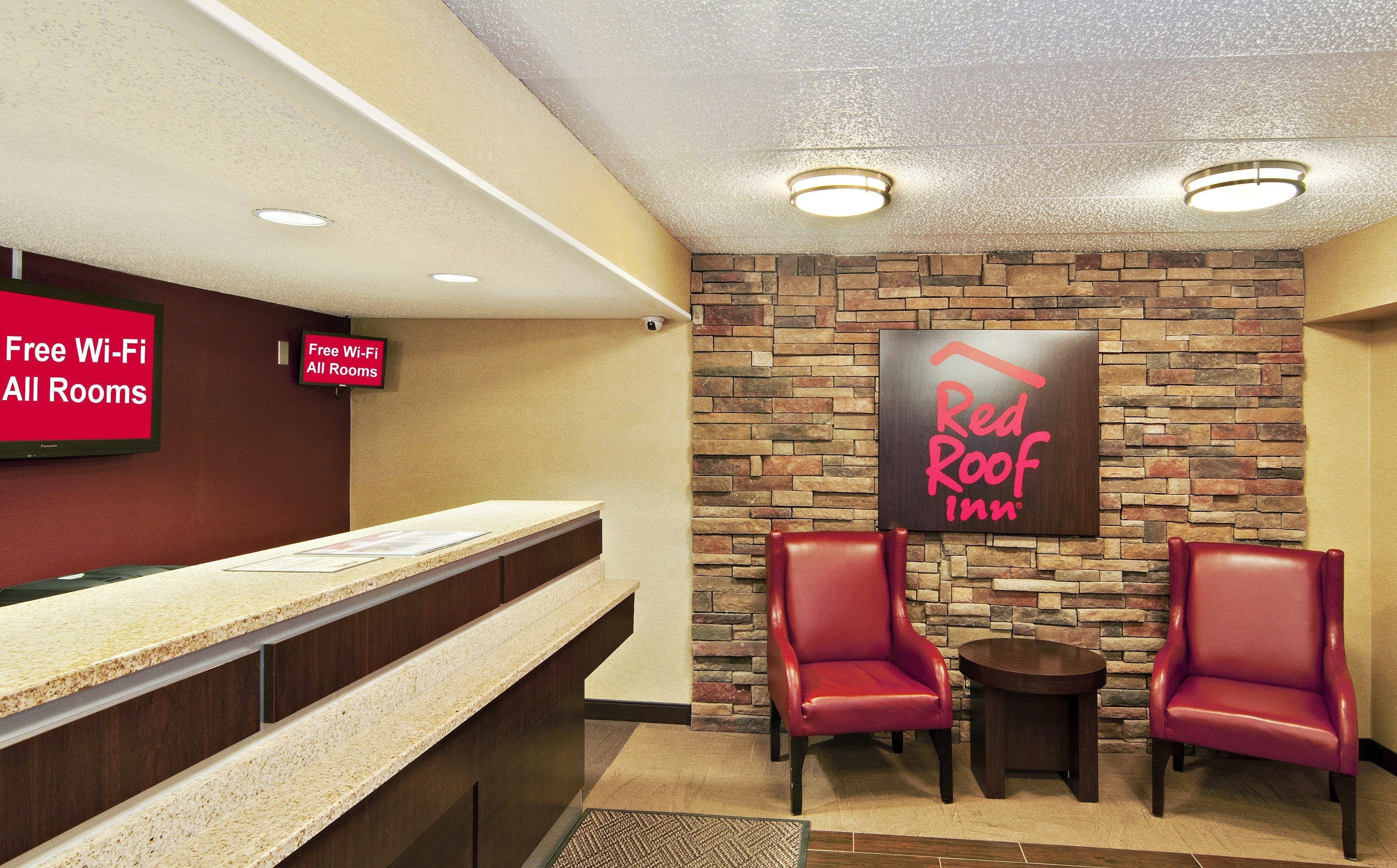 Red Roof Inn Fairmont Bagian luar foto