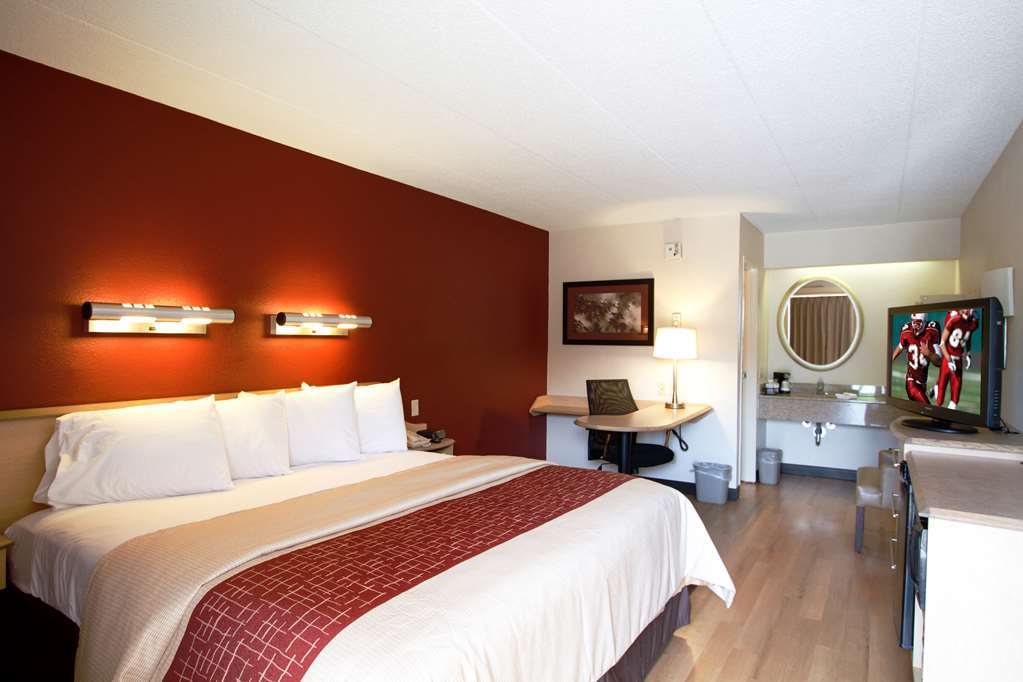 Red Roof Inn Fairmont Ruang foto